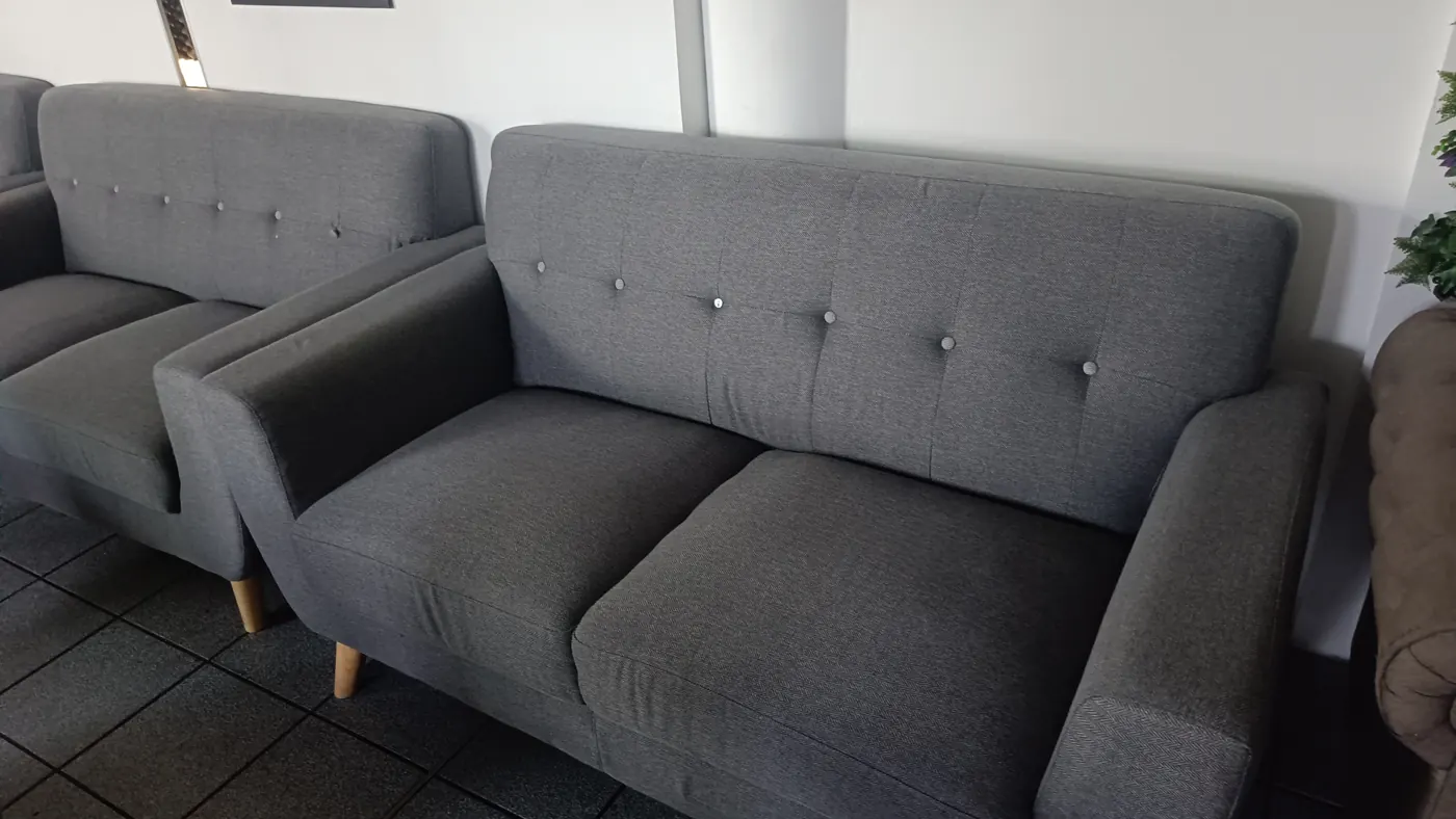Nettoyage de canapés et banquettes pour établissement recevant du public à La Réunion